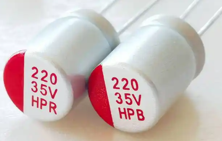固態(tài)電容的性能特點(diǎn)有哪些？