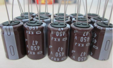 分析下黑金剛電容和紅寶石電容哪種好？