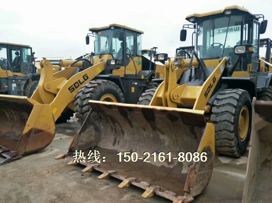 跨越載重與速度 二手裝載機交易與車票銷售的平行宇宙